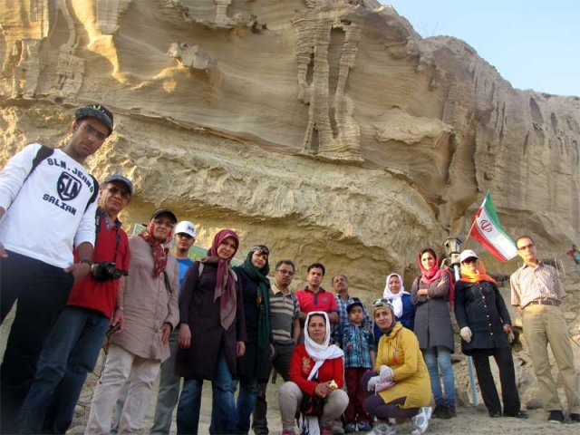 غارهای سه گانه پان مسیتی