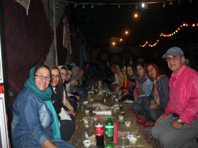 رستوران سنتی(ریکاوری پس از قله)